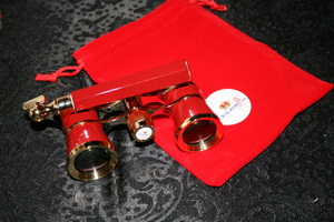 Театральный бинокль OPERA GLASSES XELOR.ru 3x25 красный с золотым лорнет (red lorgnette)-бинокль театральный кселор 3х25 опера глассес ― интерьер  мебель испания италия платки шелк шерсть бронза дорогое дерево  Капанни, предметы интерьера (мебель Италии)   paris.su Тел 89257720112 a6423260@yandex.ru 
