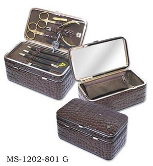 Zinger Маникюрный набор MS-1202-801 G CASE ― интерьер  мебель испания италия платки шелк шерсть бронза дорогое дерево  Капанни, предметы интерьера (мебель Италии)   paris.su Тел 89257720112 a6423260@yandex.ru 